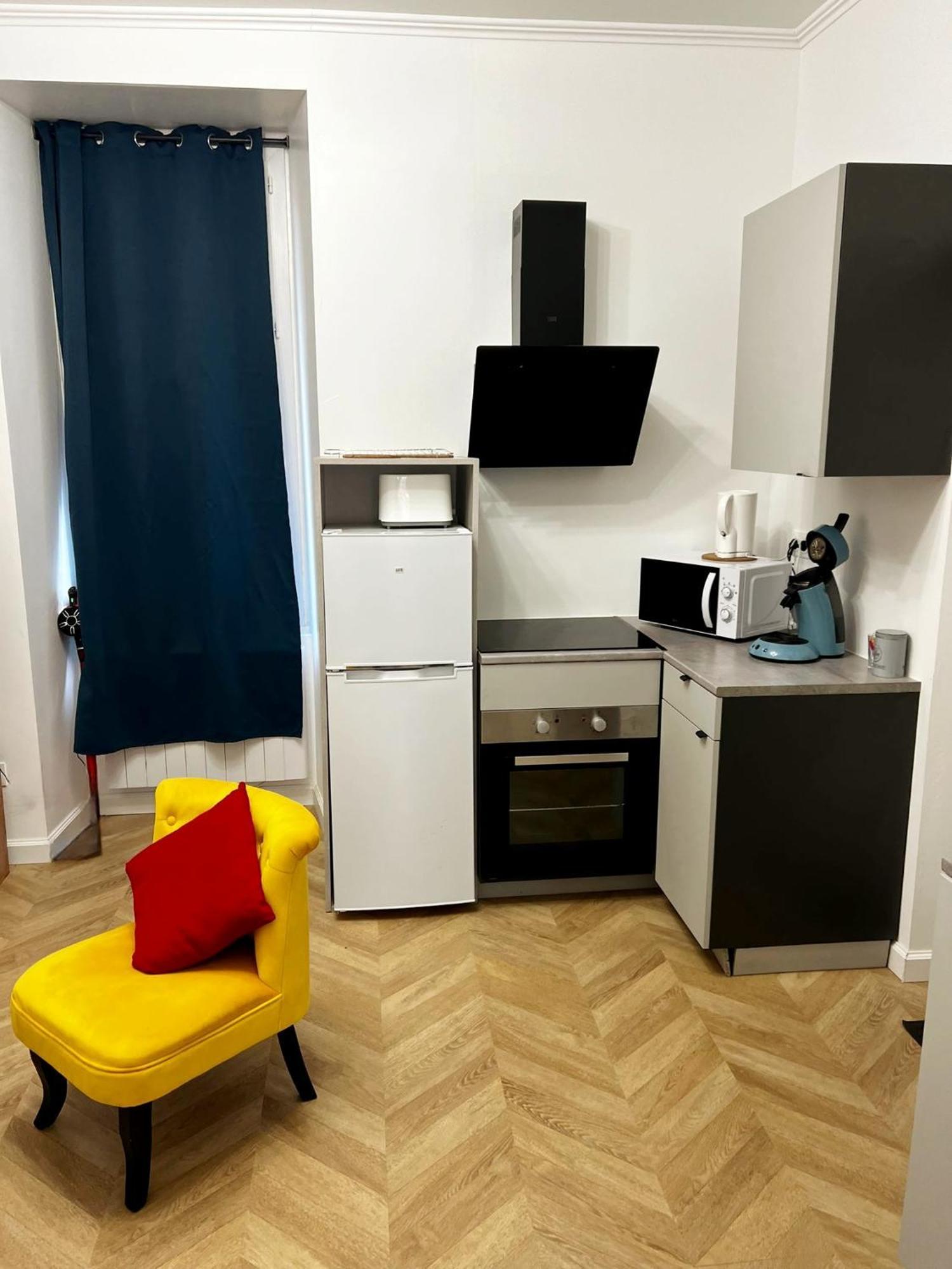 Appartement T2 Avec Terrasse Proche Cathedrale Бурж Экстерьер фото